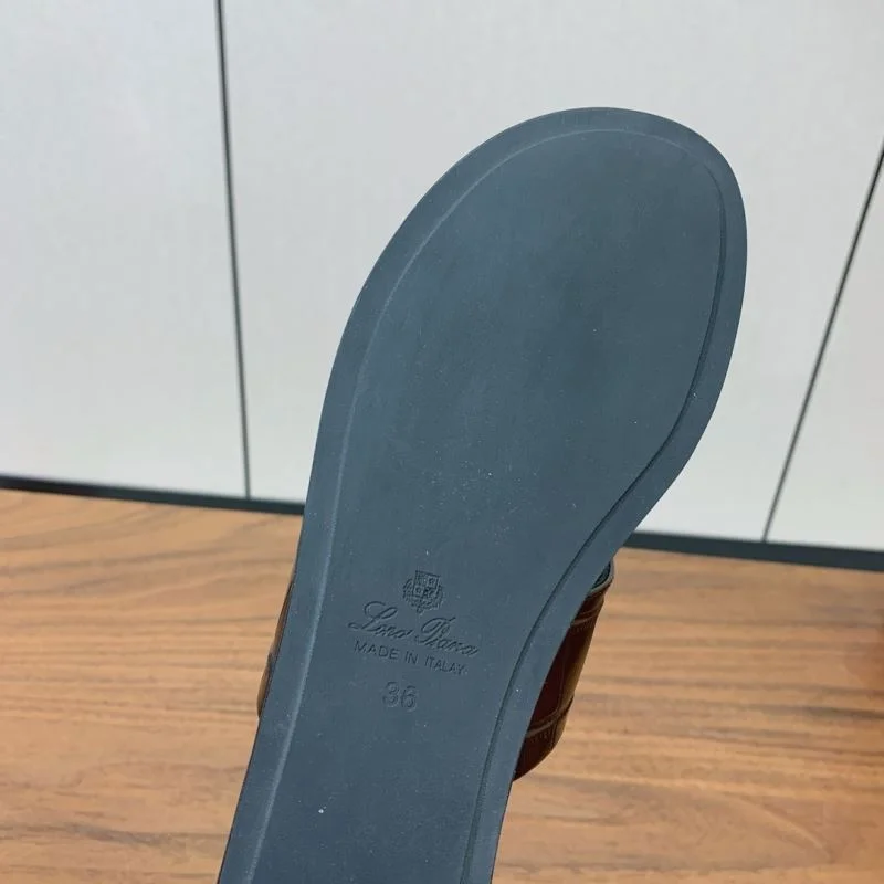 Trendsetting Loro Piana Sandals 11953