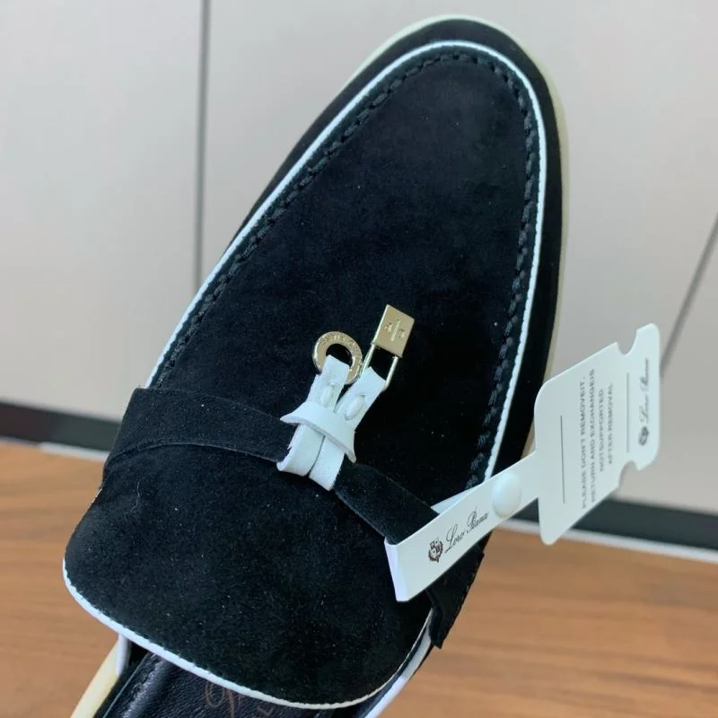 Trendsetting Loro Piana Sandals 11946