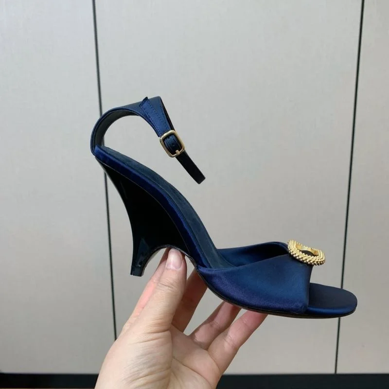 Bold Loro Piana Sandals 11925