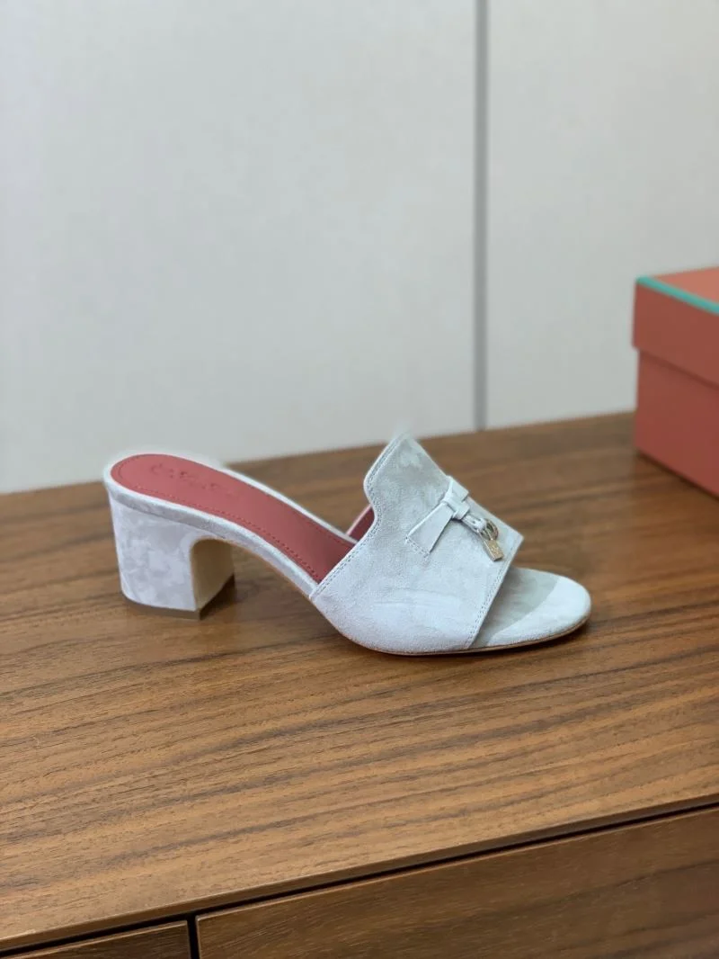 WrinkleFree Loro Piana Sandals 11904