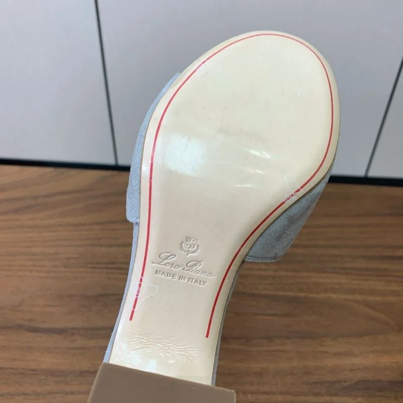 WrinkleFree Loro Piana Sandals 11904