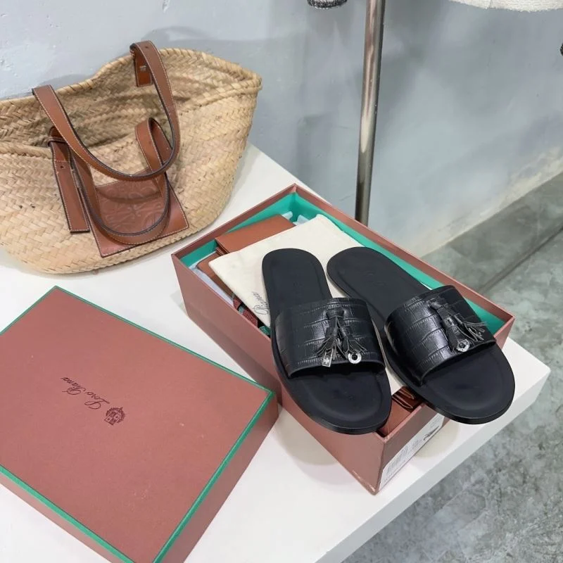 UrbanStyle Loro Piana Sandals 9724