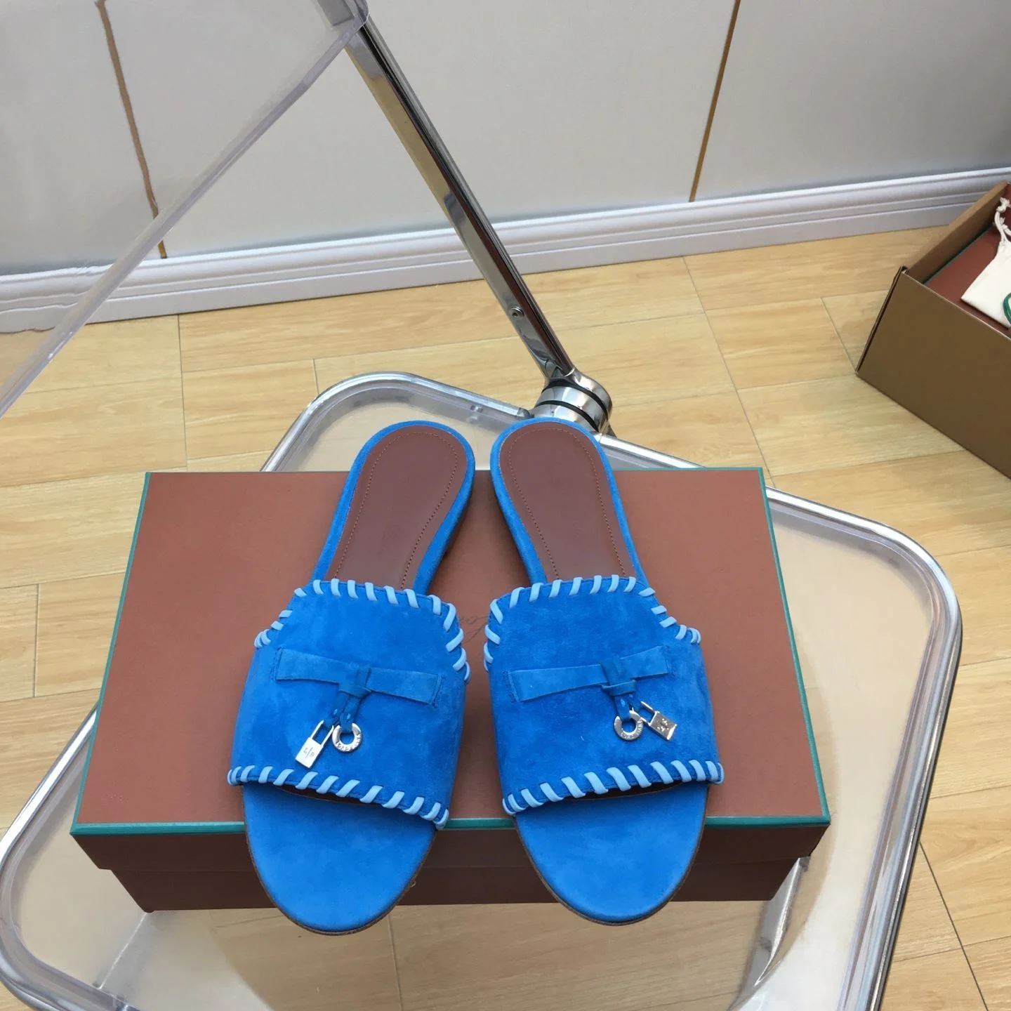 Affordable Loro Piana Sandals 6197