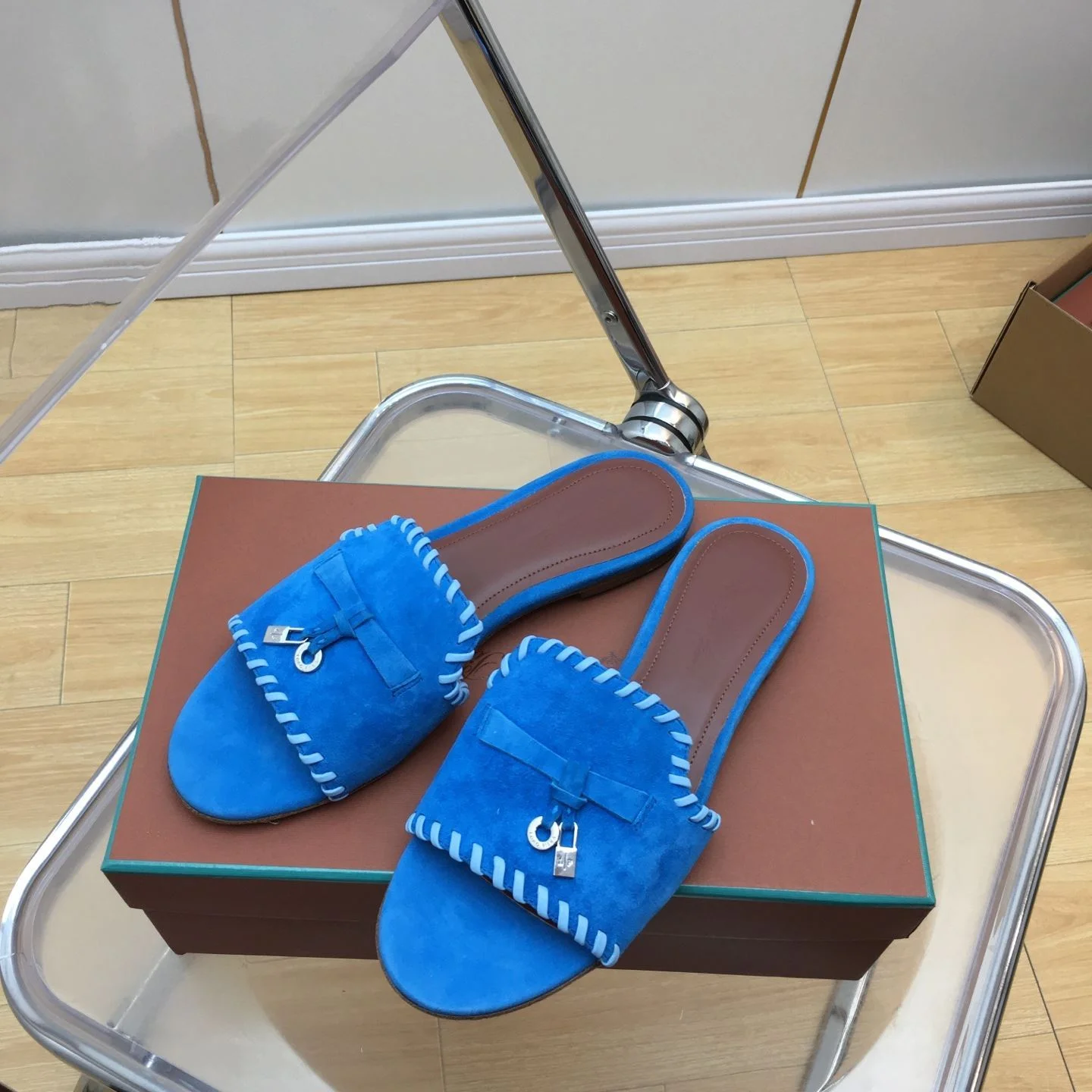 Affordable Loro Piana Sandals 6197