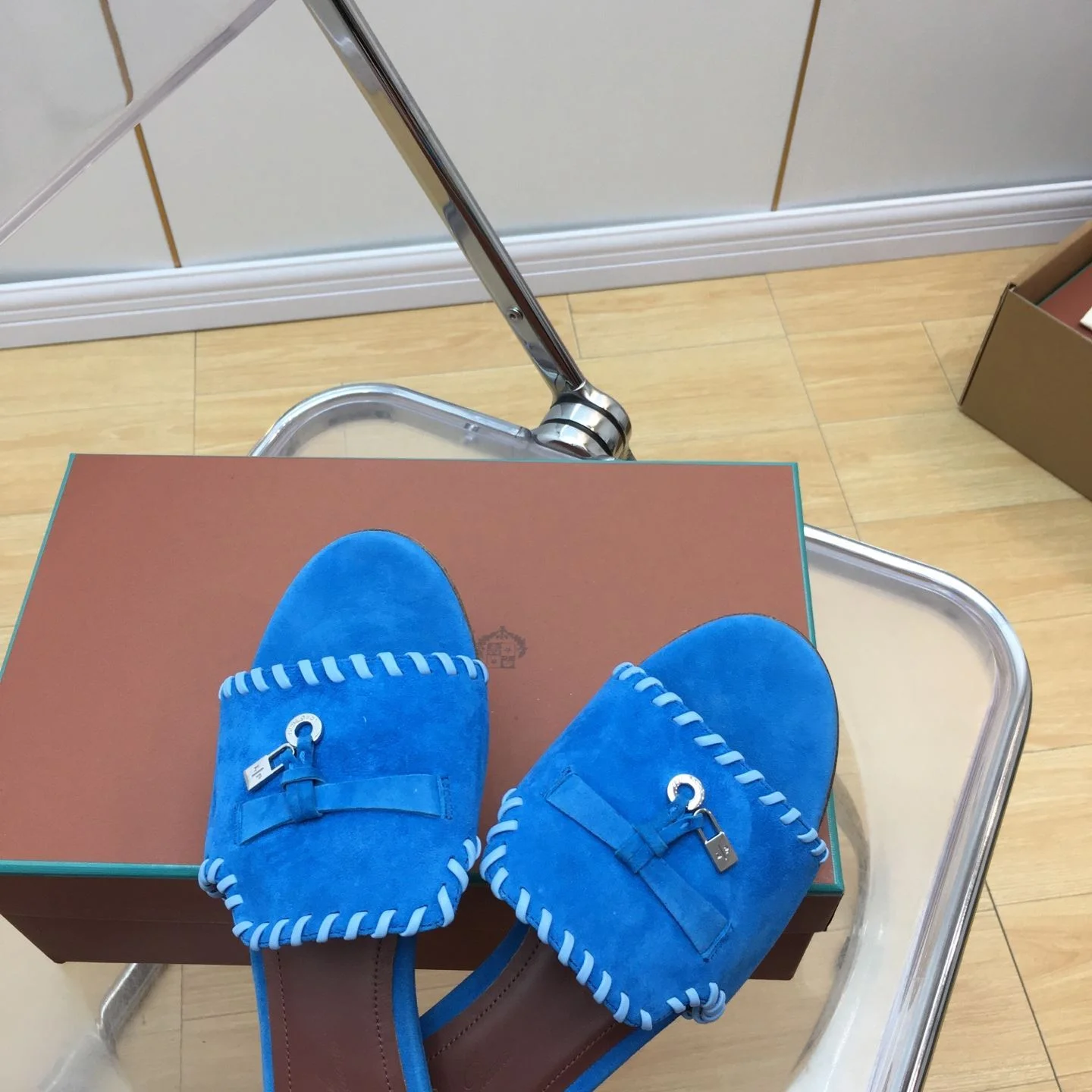 Affordable Loro Piana Sandals 6197
