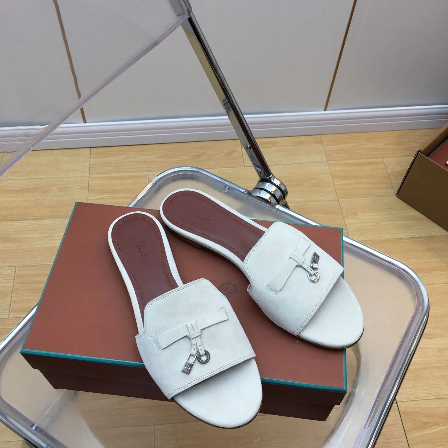 ModernLook Loro Piana Sandals 6204