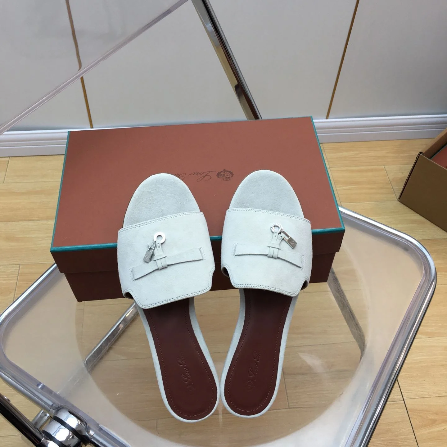 ModernLook Loro Piana Sandals 6204