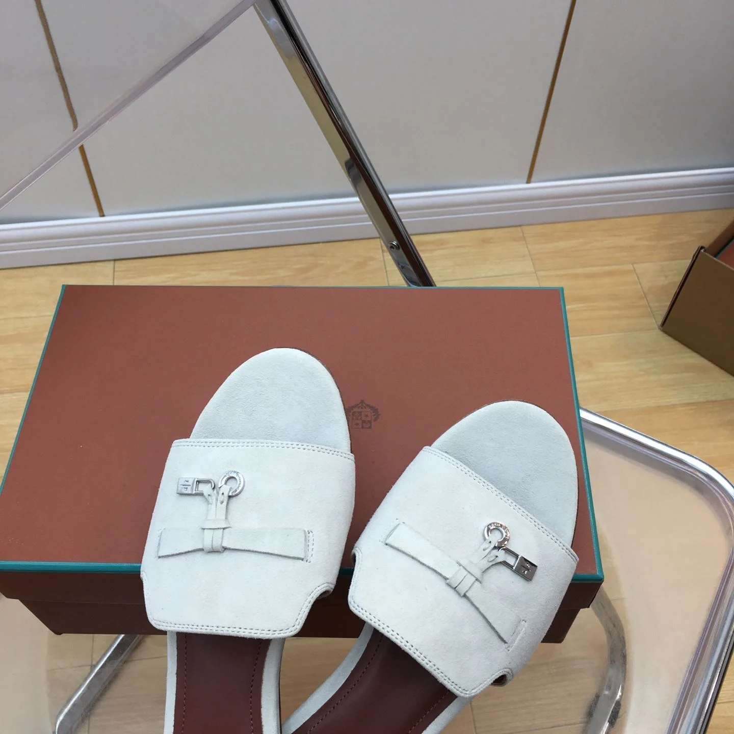 ModernLook Loro Piana Sandals 6204