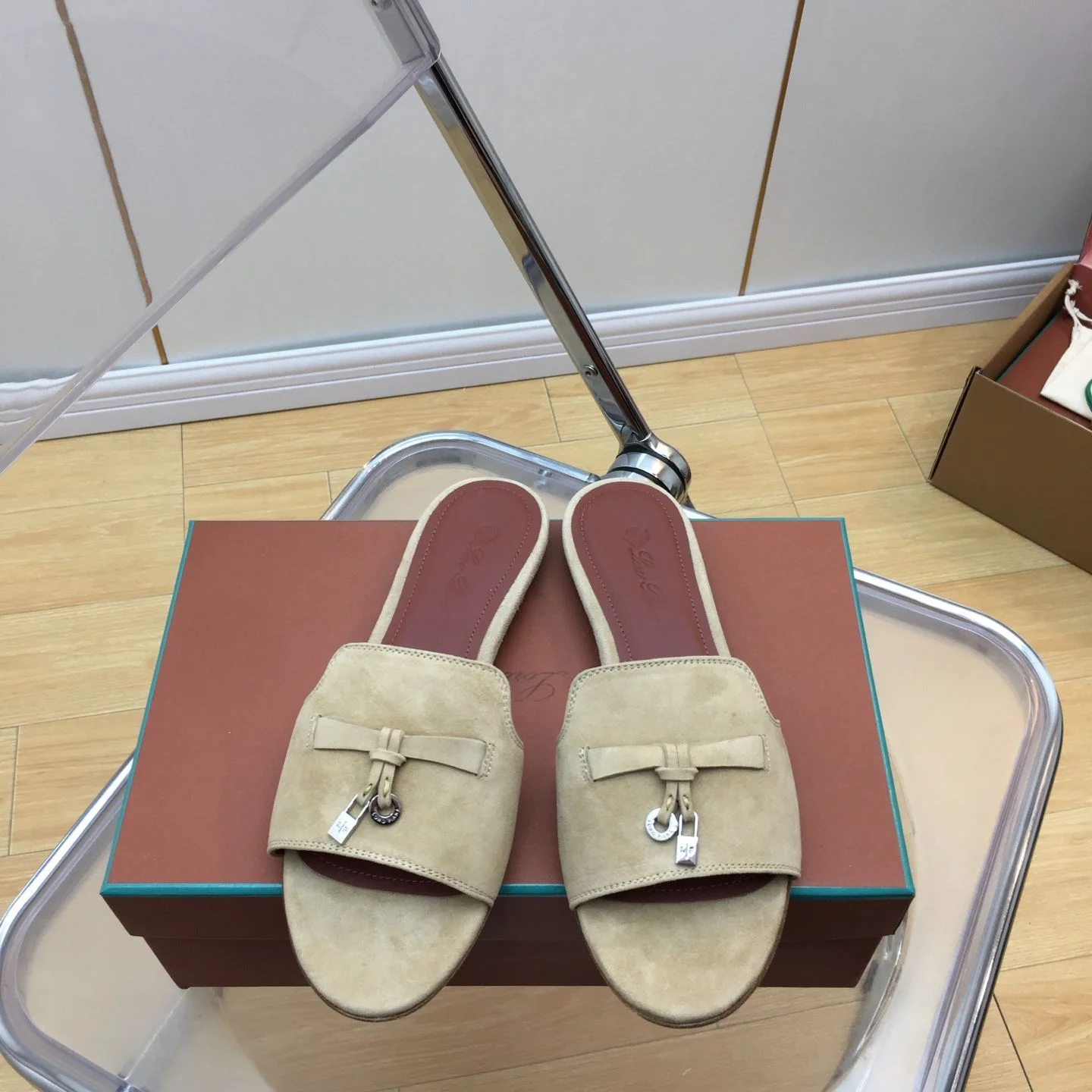 Lightweight Loro Piana Sandals 6190