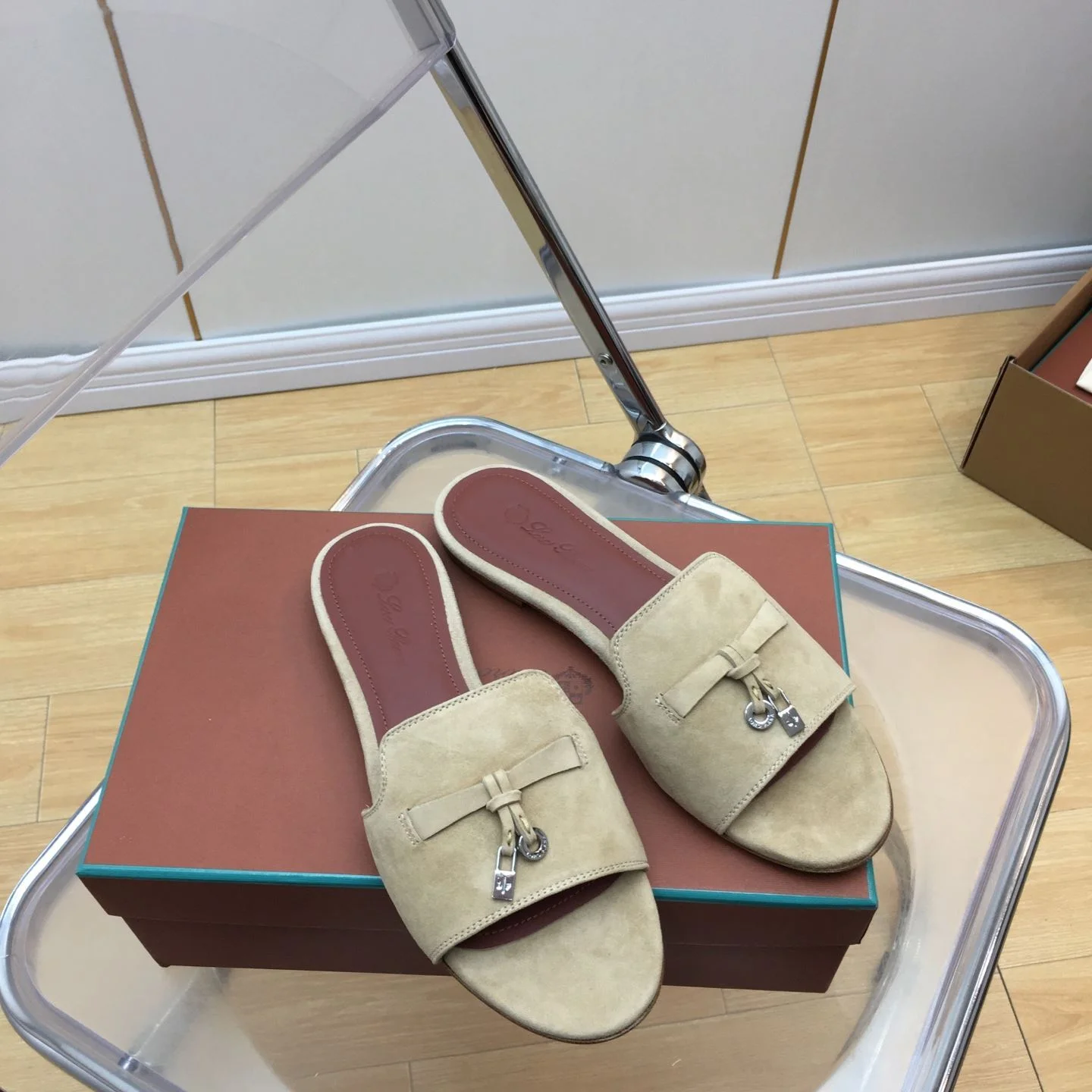 Lightweight Loro Piana Sandals 6190
