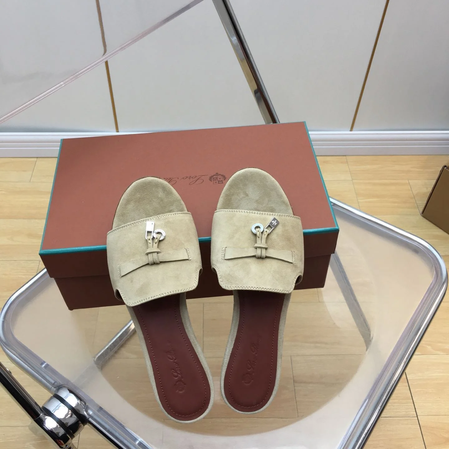 Lightweight Loro Piana Sandals 6190