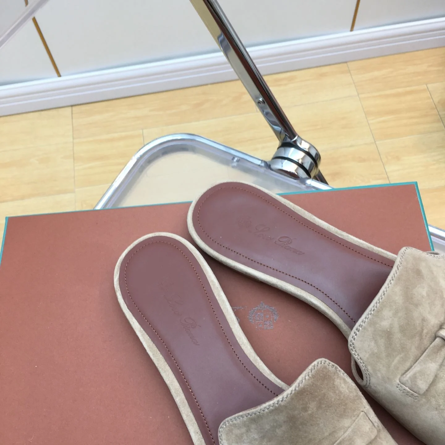 Loro Piana Sandals Modern 6321