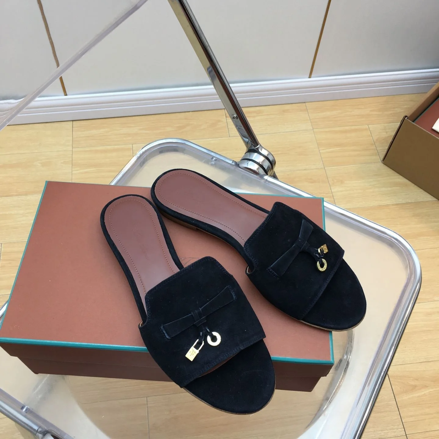 Loro Piana Sandals Classic 6182