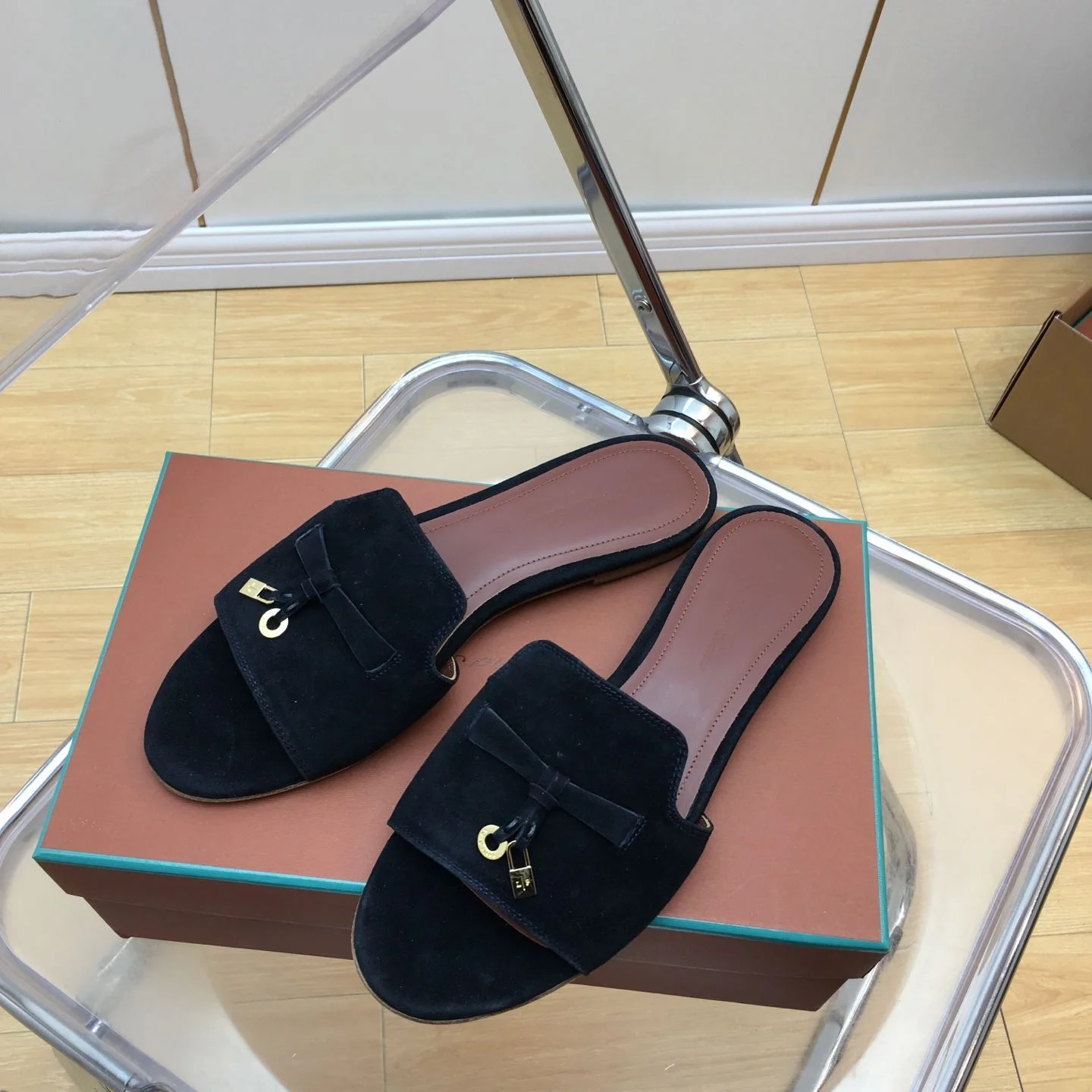 Loro Piana Sandals Classic 6182