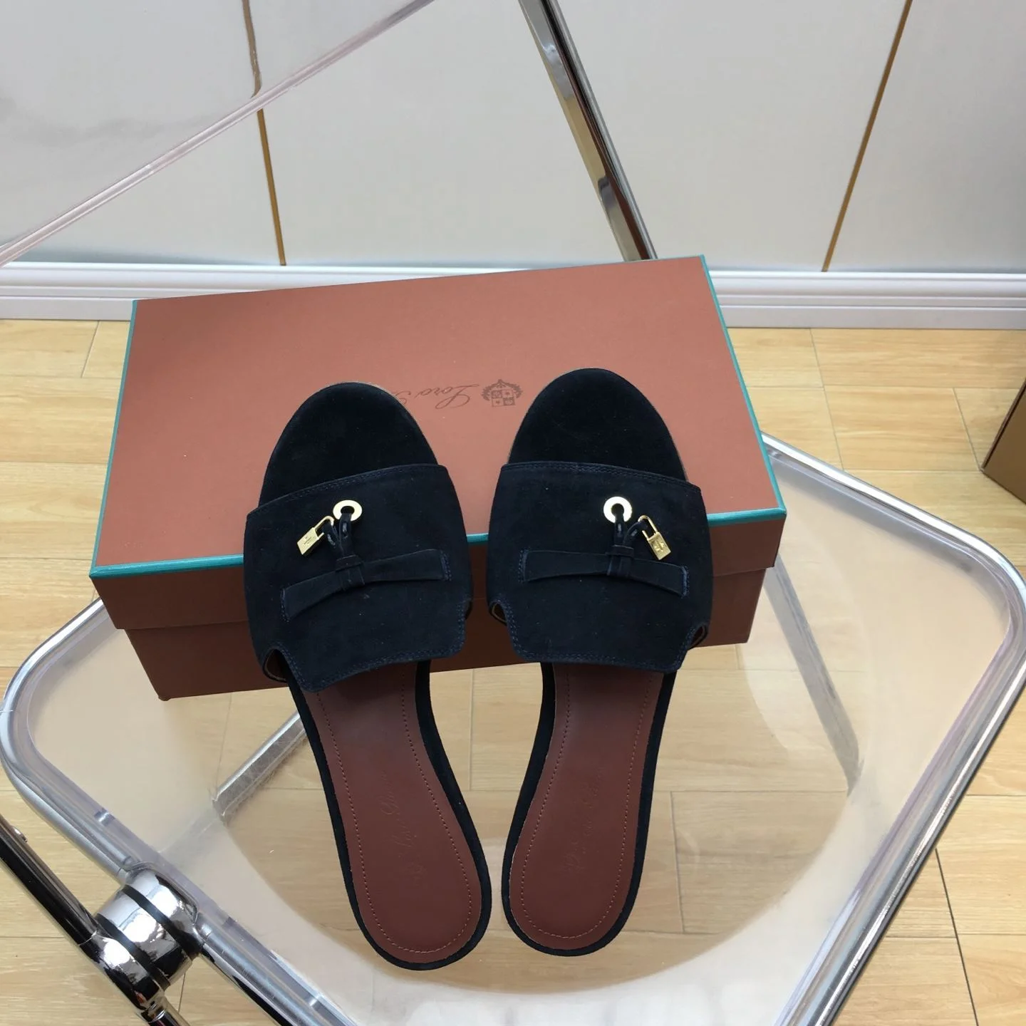 Loro Piana Sandals Classic 6182
