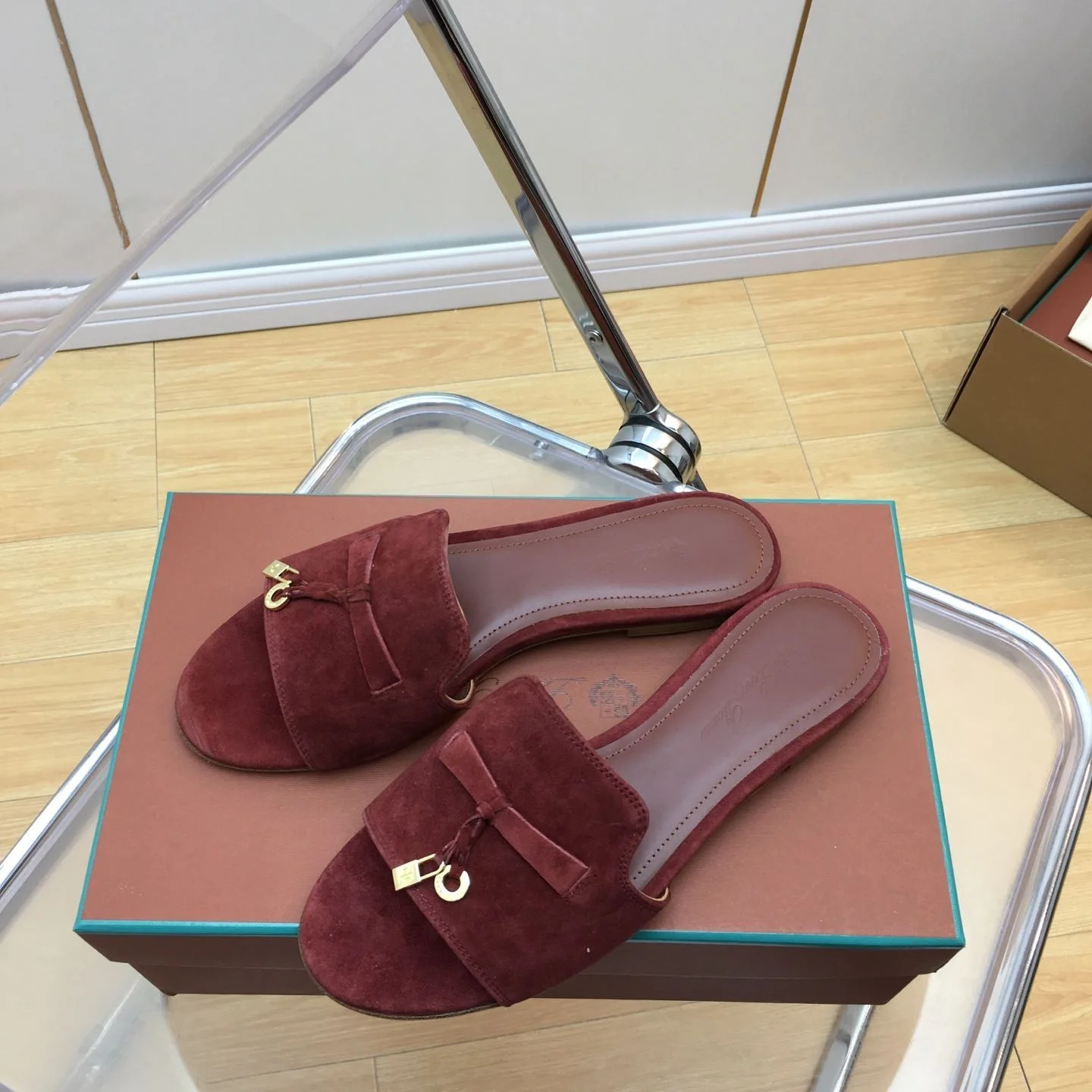 SunProtective Loro Piana Sandals 6187