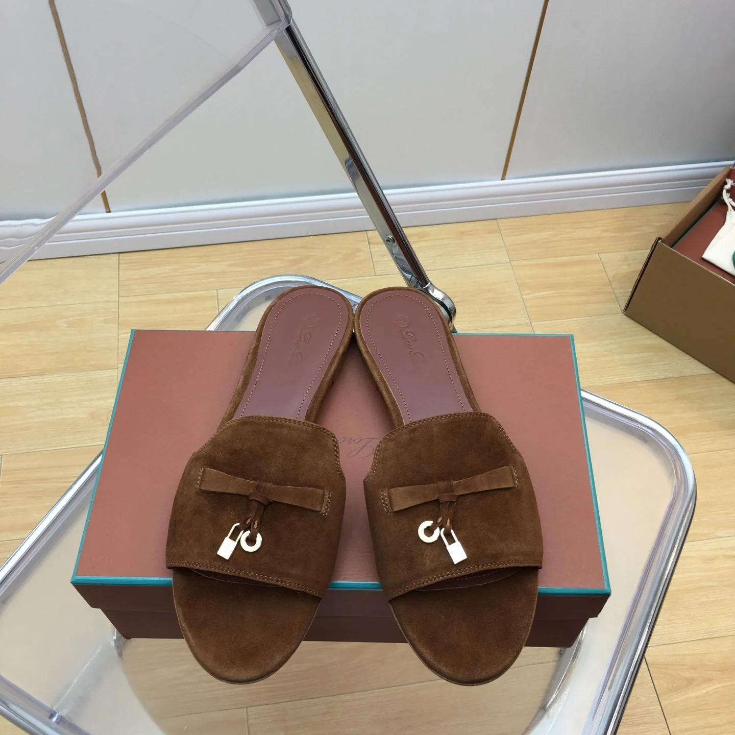 Loro Piana Sandals Elegant 6185