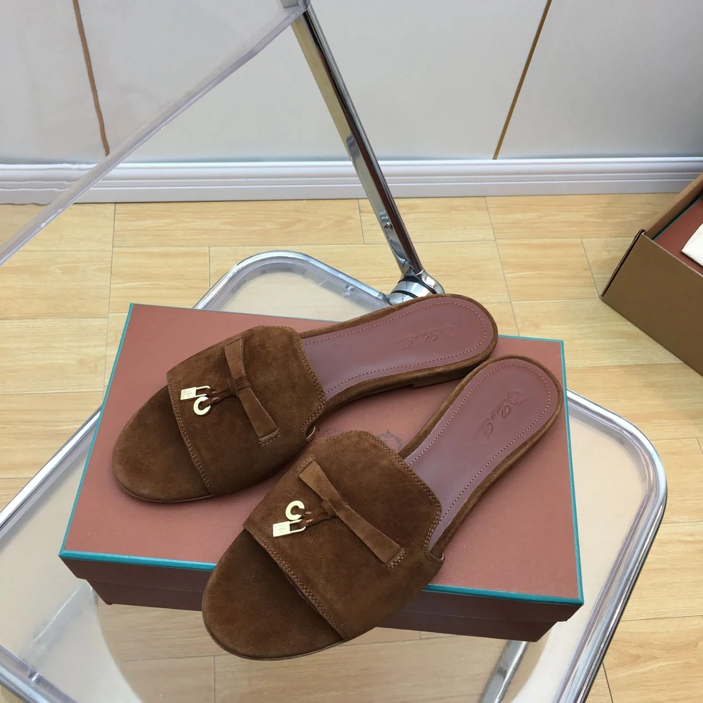 Loro Piana Sandals Elegant 6185