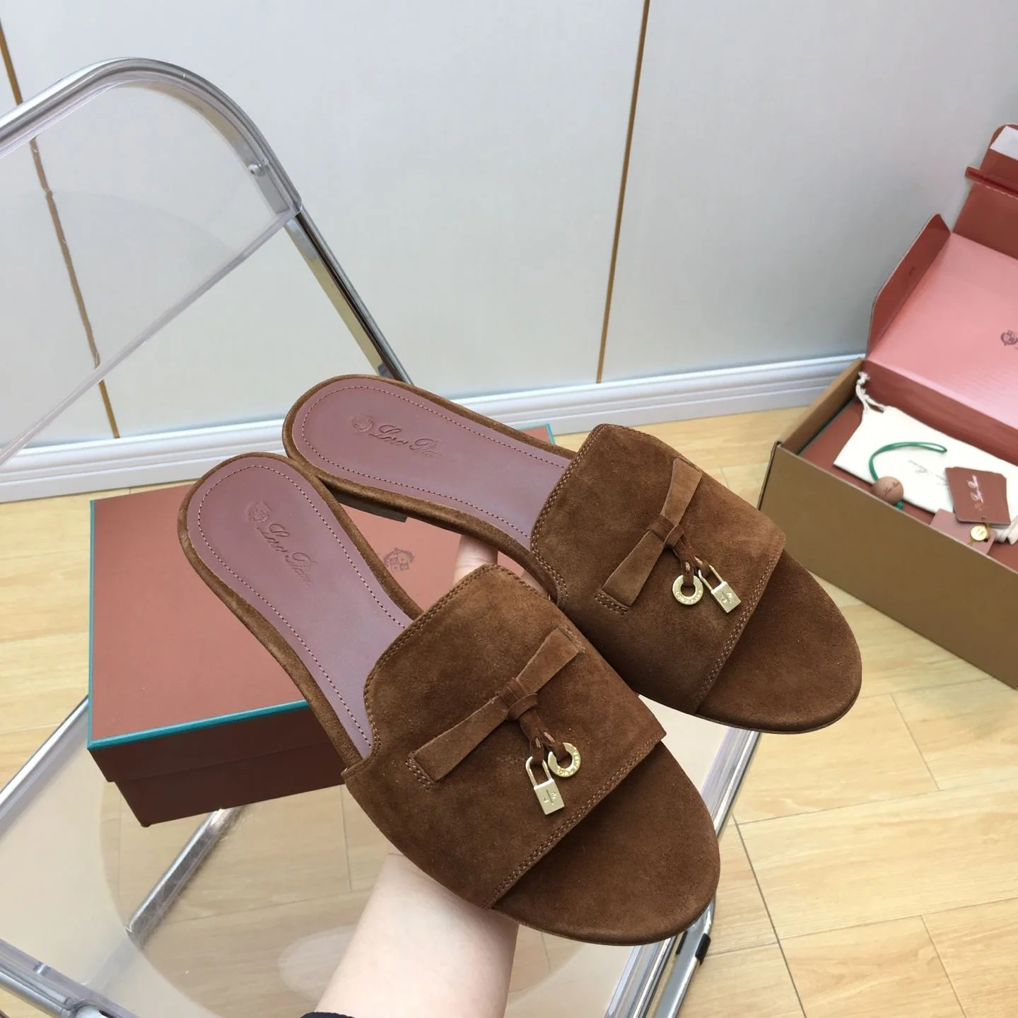 Loro Piana Sandals Elegant 6185