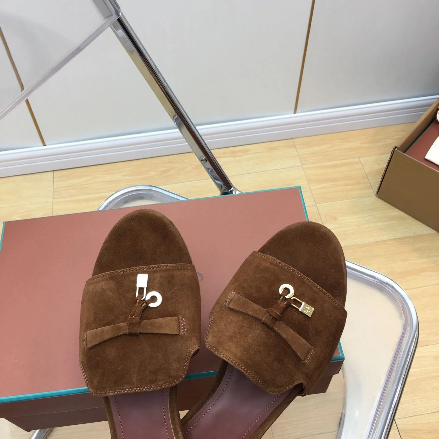 Loro Piana Sandals Elegant 6185