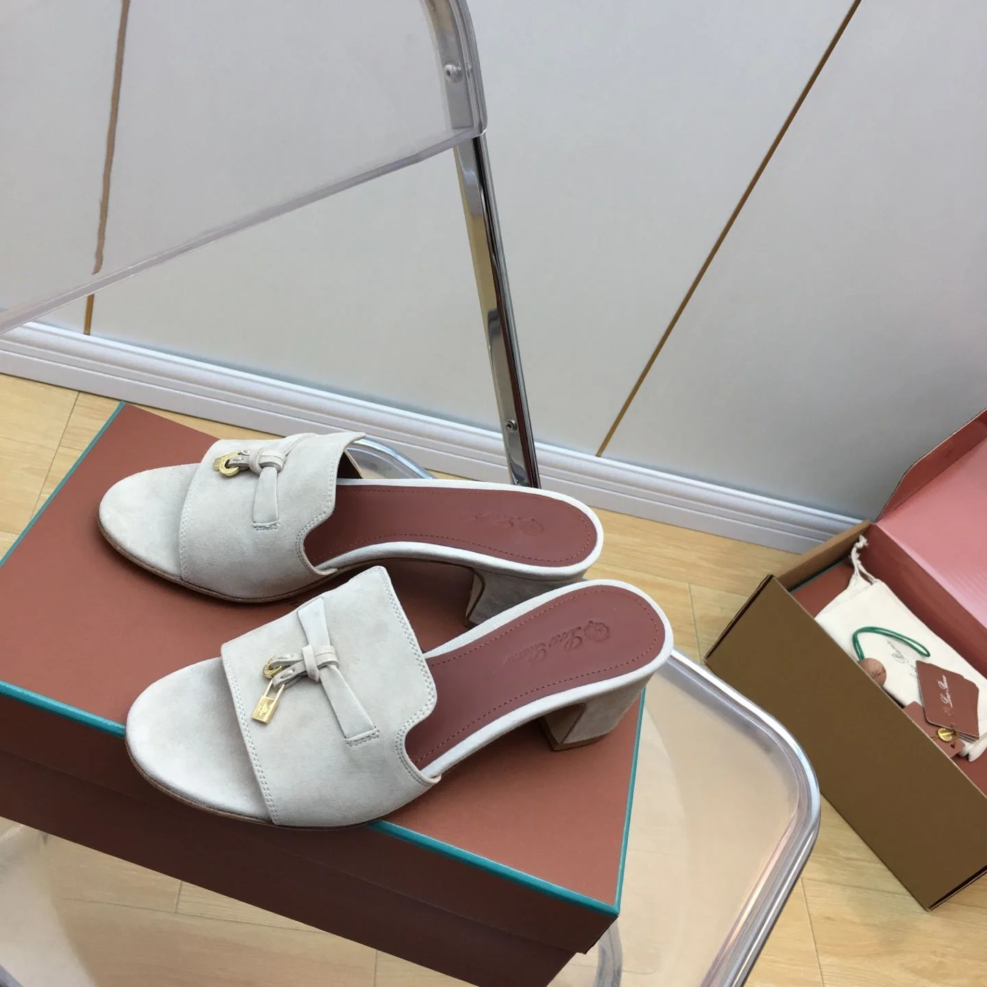 RelaxedFit Loro Piana Sandals 6174