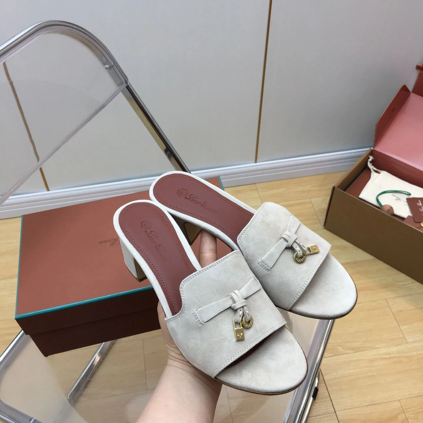 RelaxedFit Loro Piana Sandals 6174