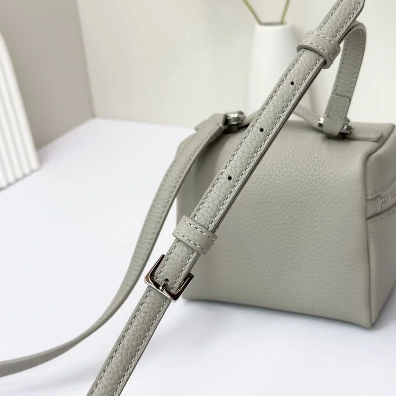 Compact Loro Piana Satchel Bags 49366