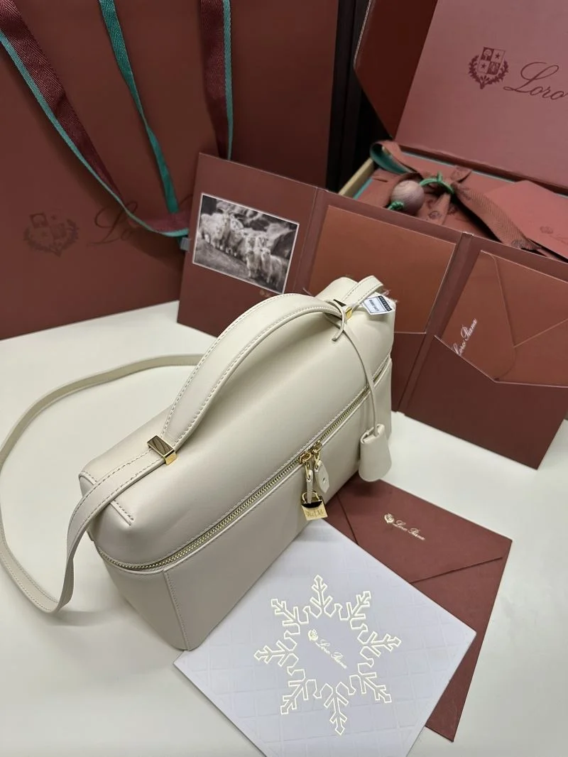 Cozy Loro Piana Satchel Bags 43982