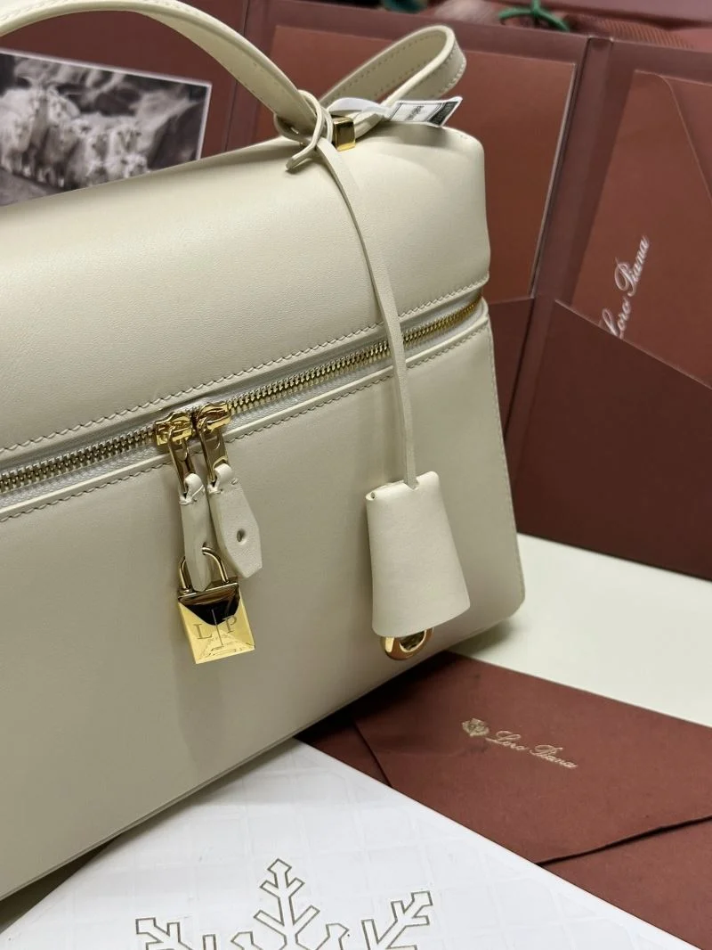 Cozy Loro Piana Satchel Bags 43982