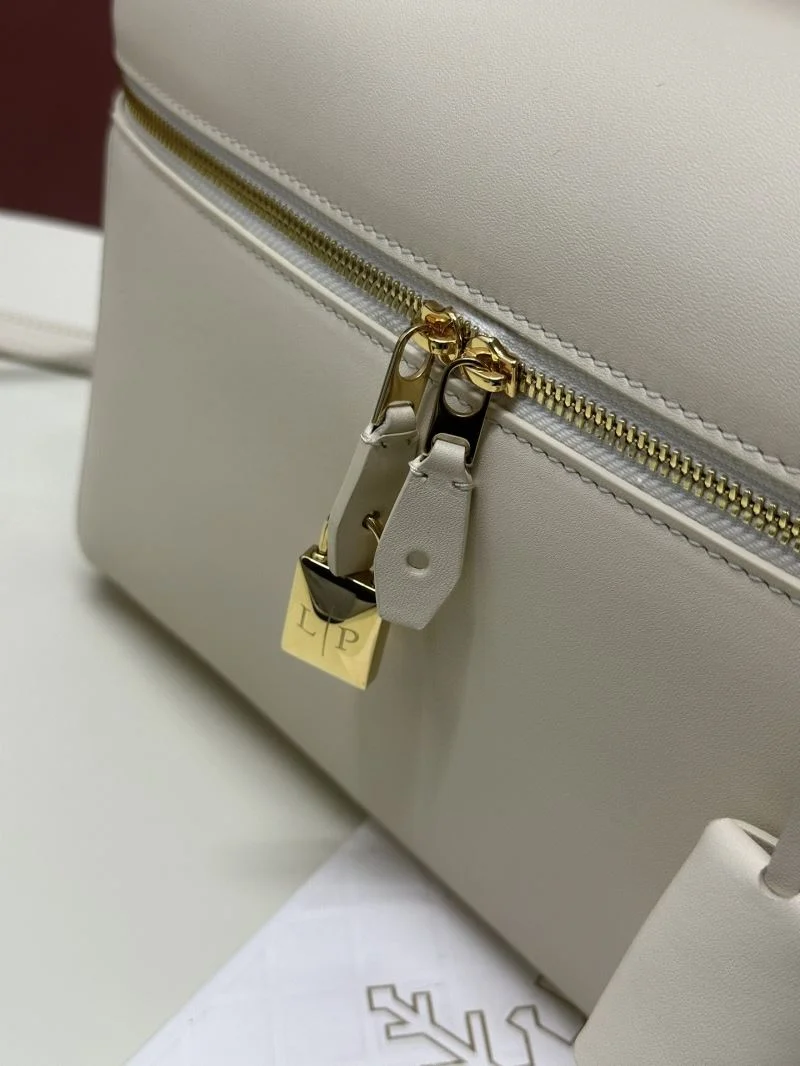 Cozy Loro Piana Satchel Bags 43982