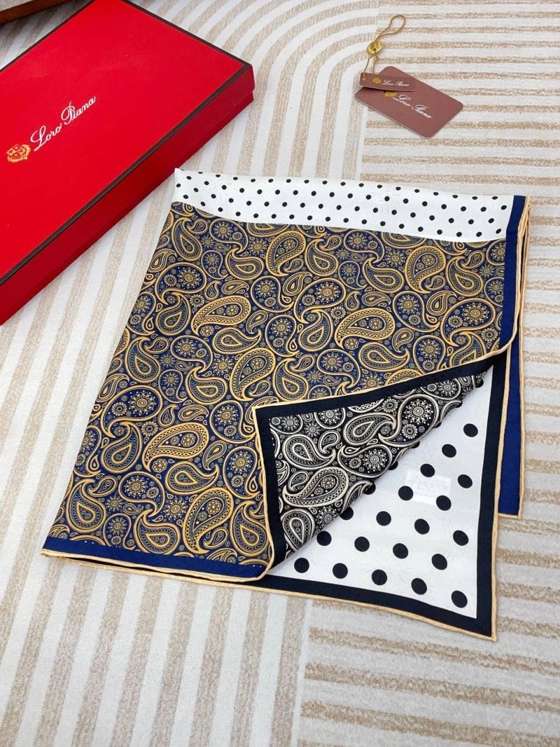 Compact Loro Piana Scarf 270638