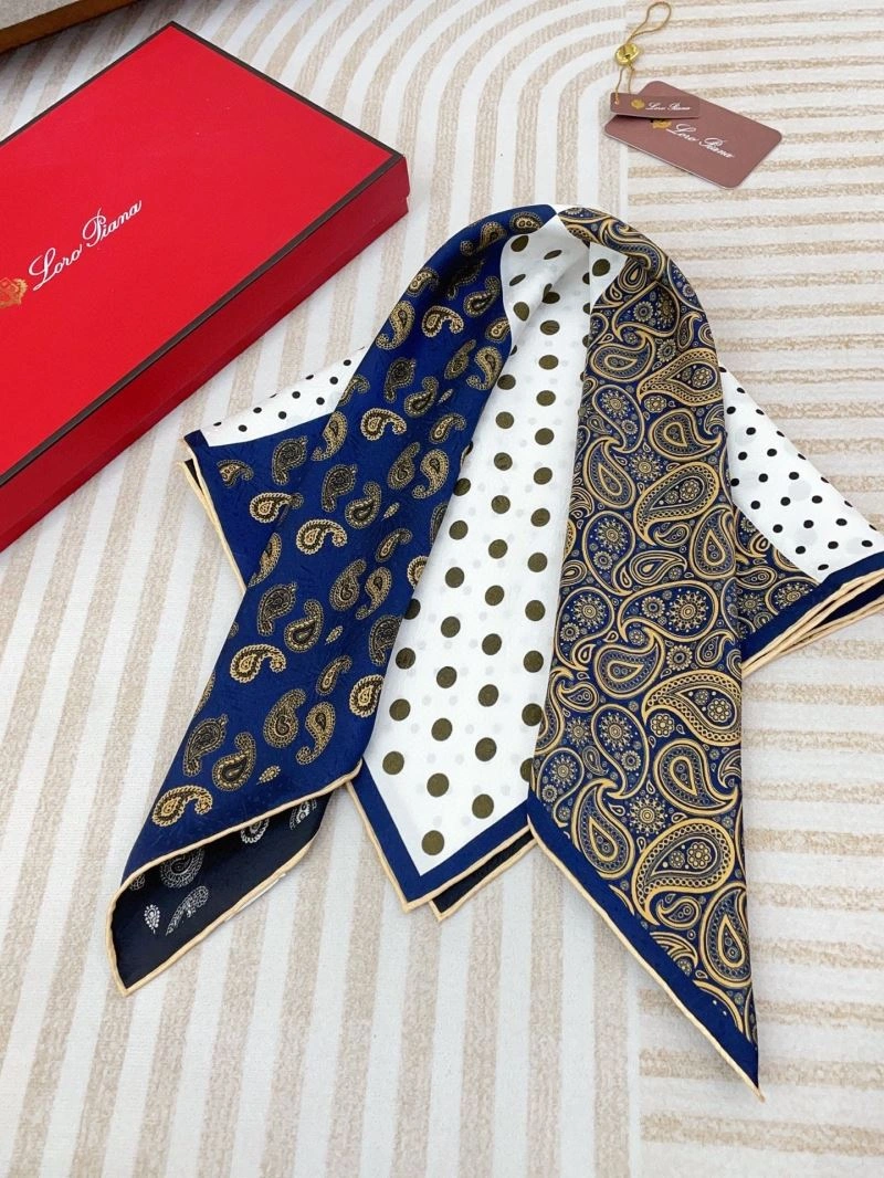 Compact Loro Piana Scarf 270638