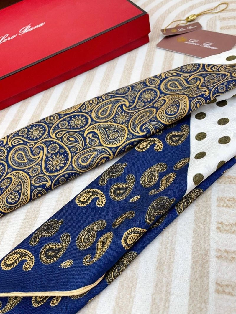 Compact Loro Piana Scarf 270638