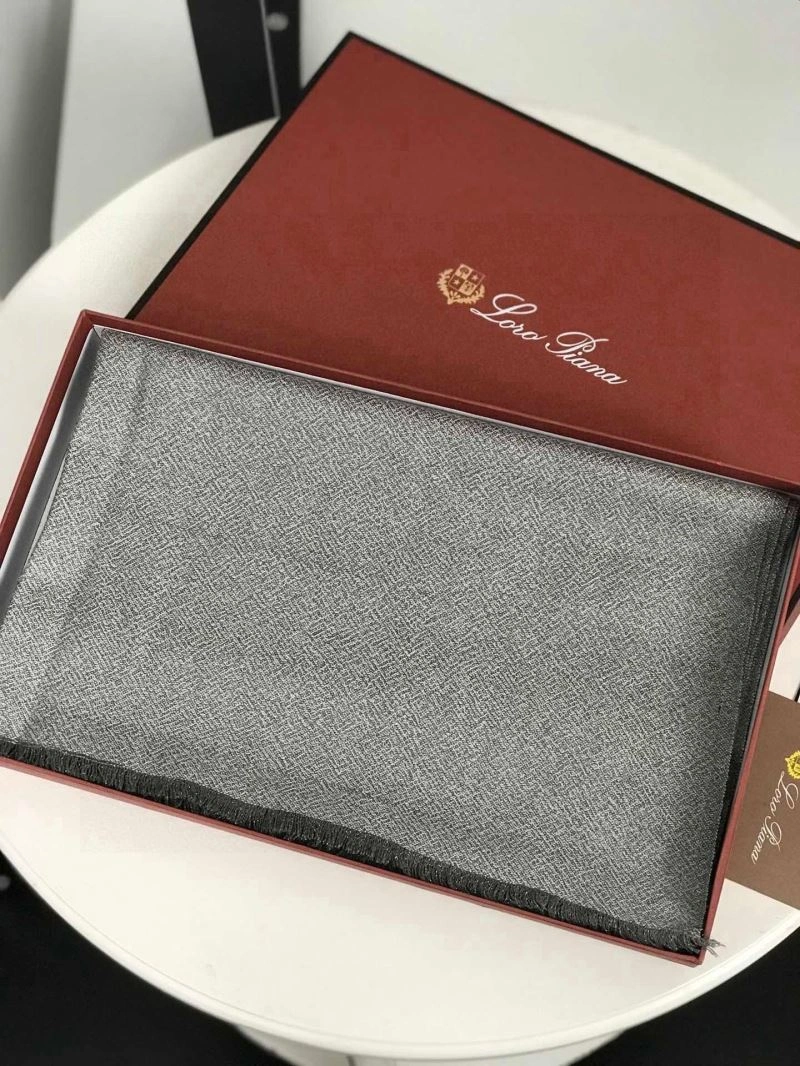 Loro Piana Scarf ZipUp 270943