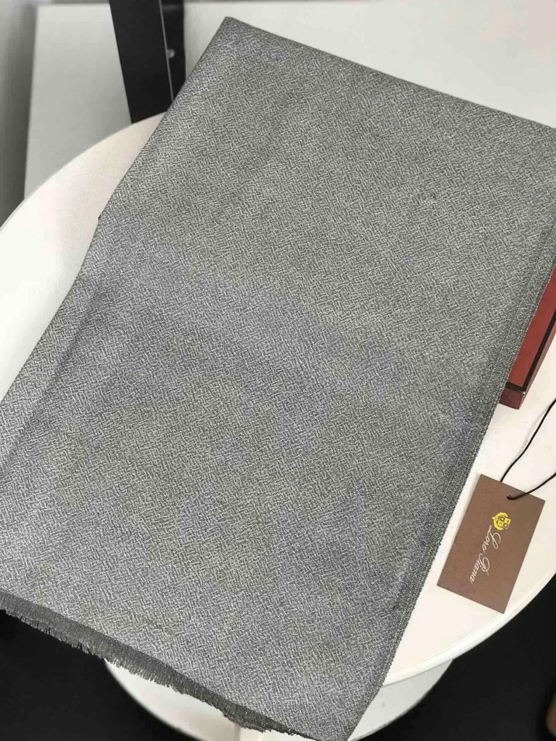 Loro Piana Scarf ZipUp 270943