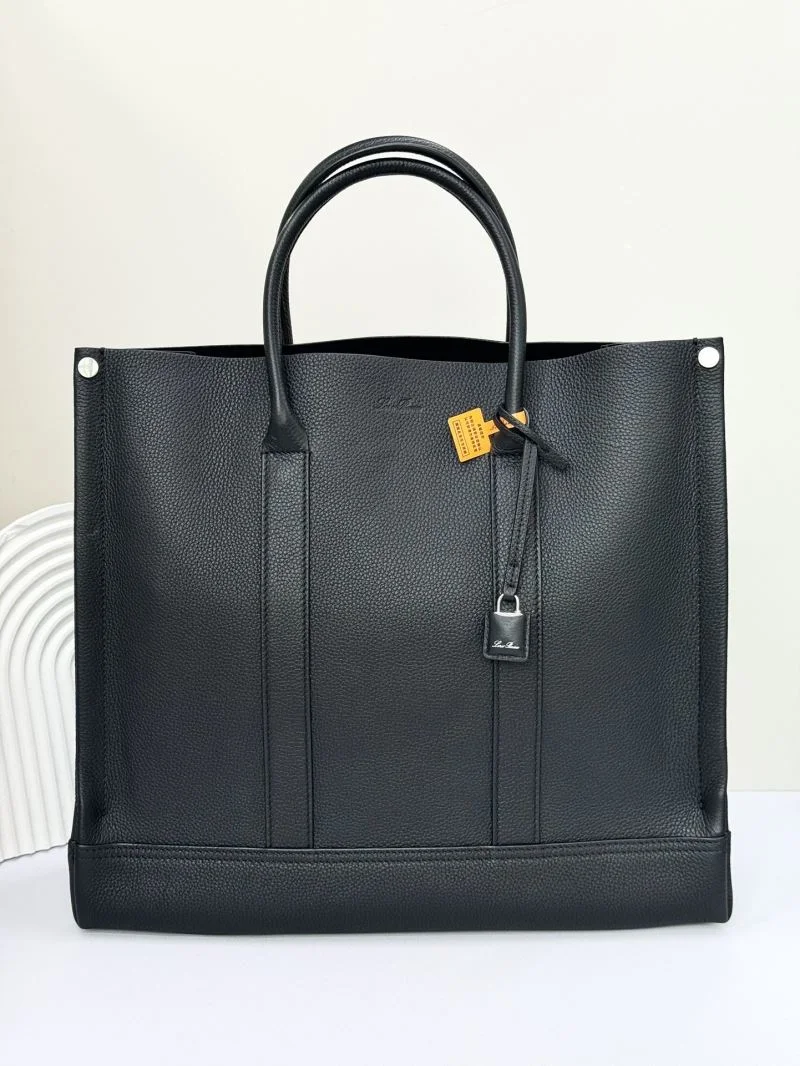 Bright Loro Piana Shopping Bags 44153