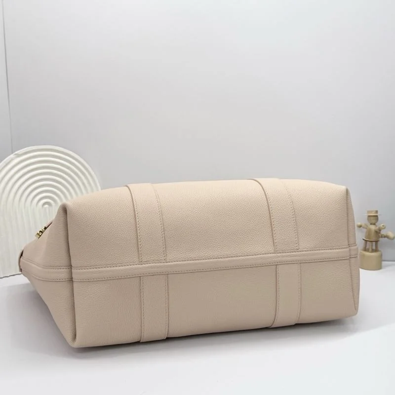 Sophisticated Loro Piana Shopping Bags 44141