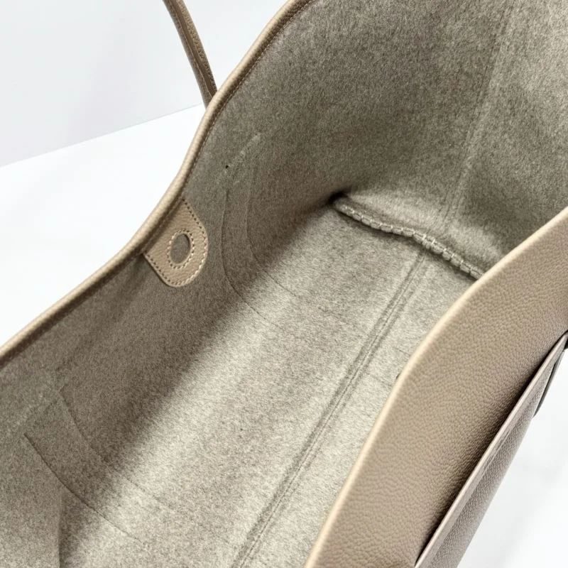 Loro Piana Shopping Bags Resilient 44143