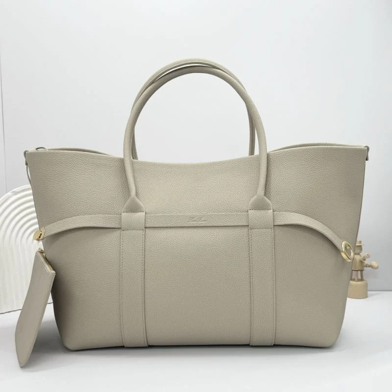 Bright Loro Piana Shopping Bags 44146