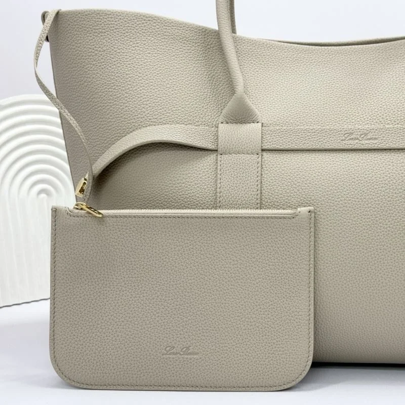 Bright Loro Piana Shopping Bags 44146