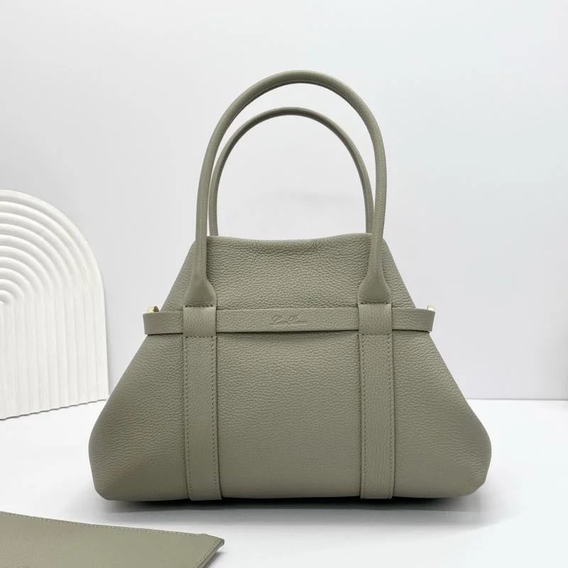Casual Loro Piana Shopping Bags 44142