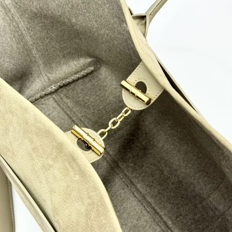 Loro Piana Shopping Bags UrbanChic 44133