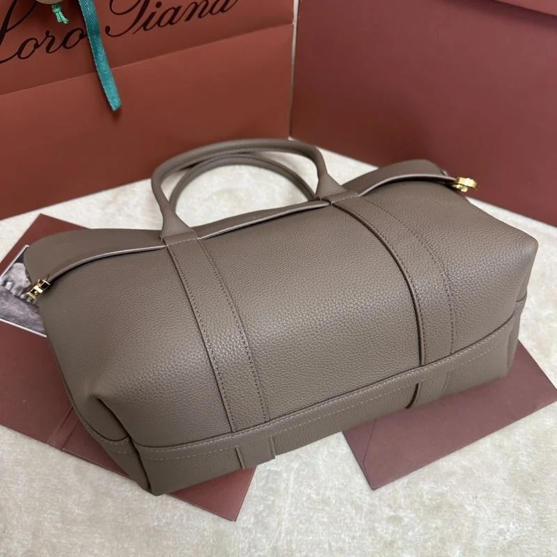 Effortless Loro Piana Shopping Bags 43613
