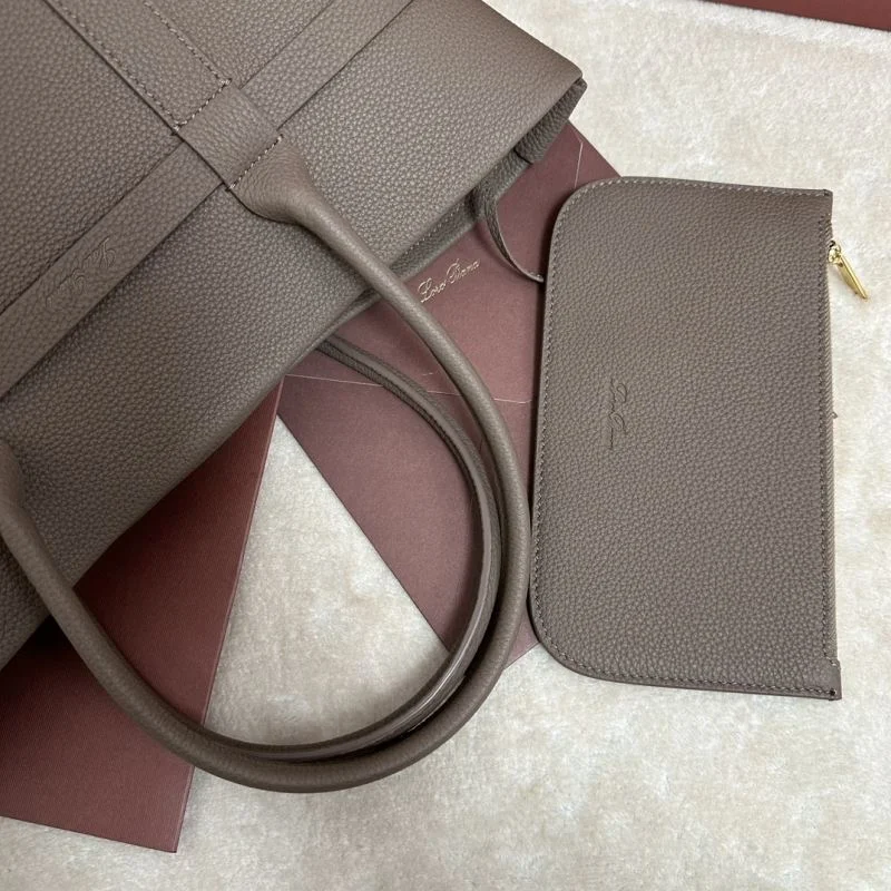 Effortless Loro Piana Shopping Bags 43613