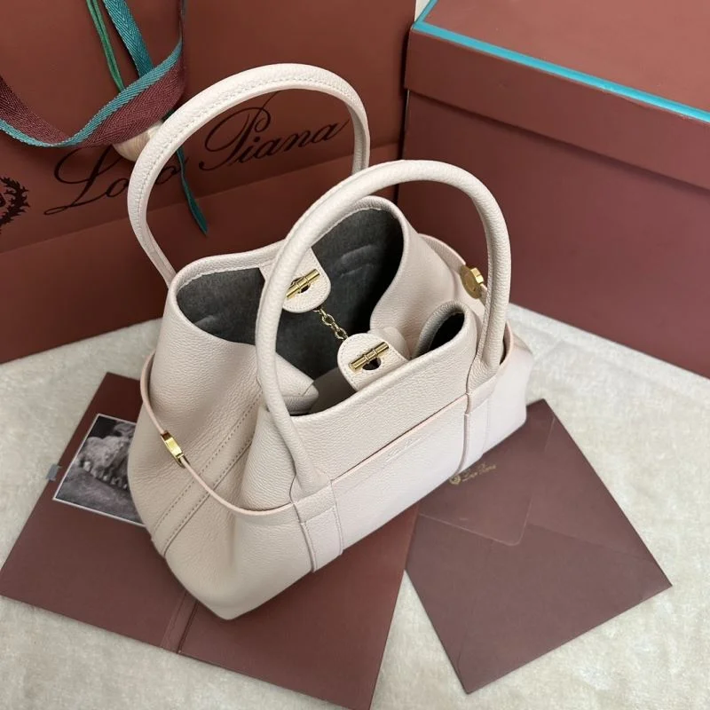 Loro Piana Shopping Bags Bright 43664