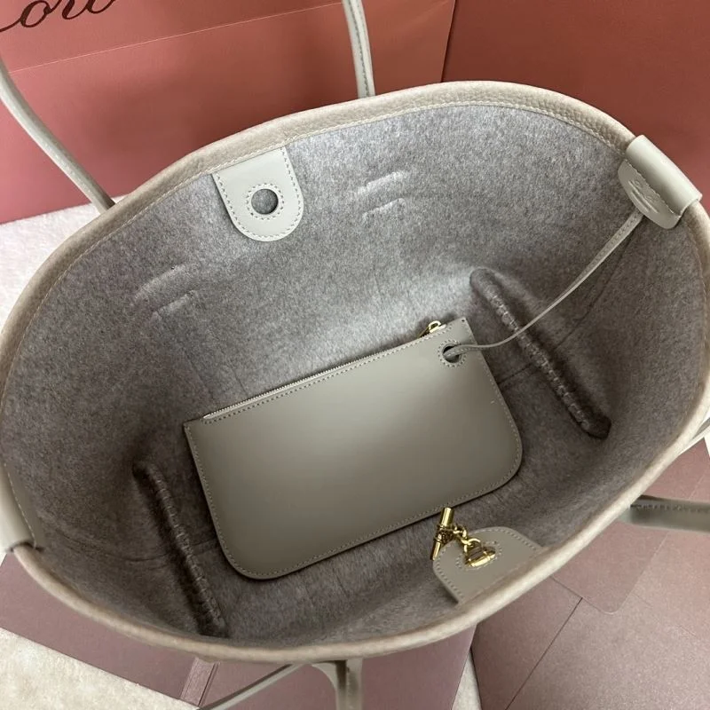 Loro Piana Shopping Bags Bright 43604