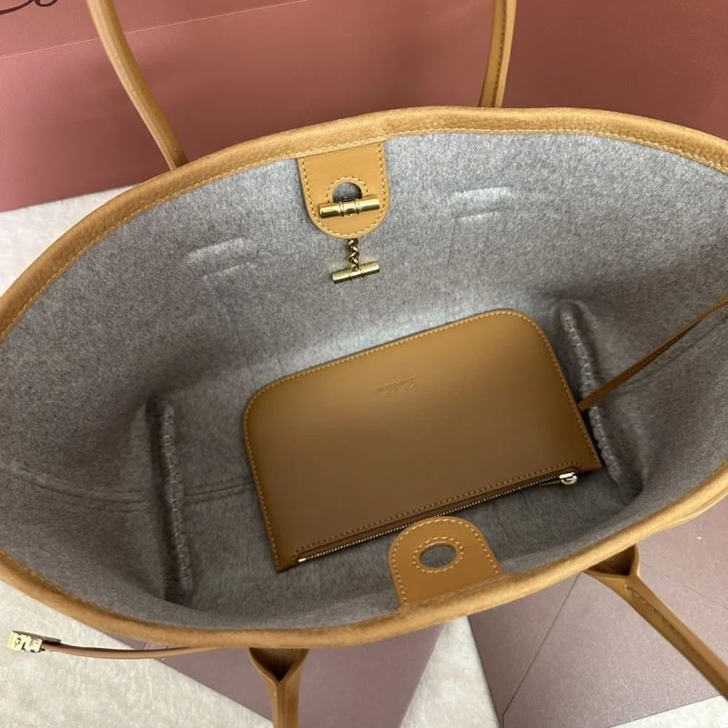 Loro Piana Shopping Bags Versatile 43662