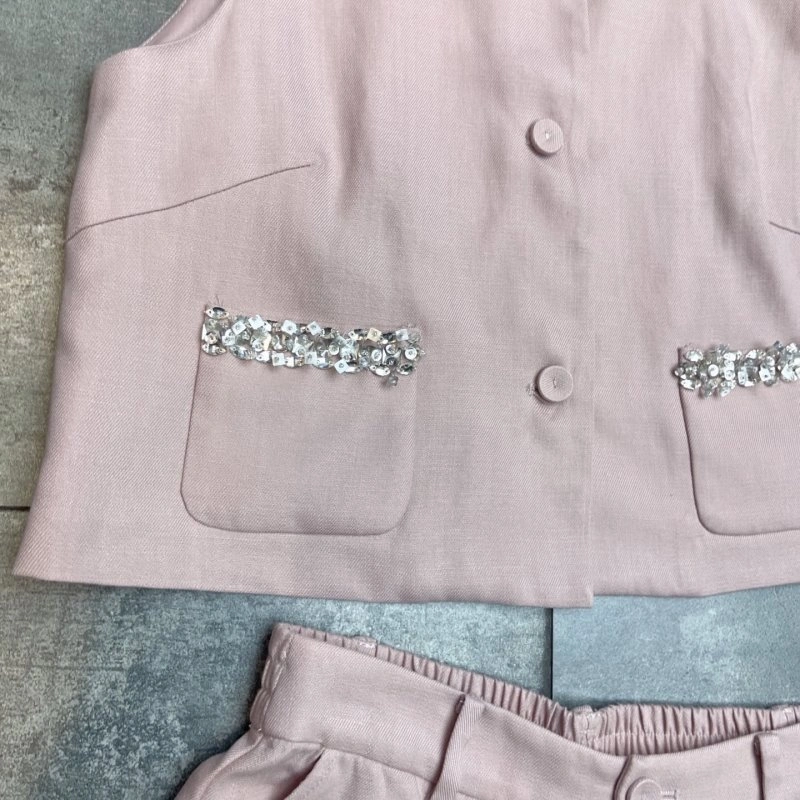 Trendsetting Loro Piana Short Suits 151534