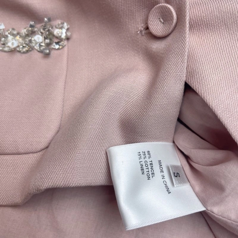 Trendsetting Loro Piana Short Suits 151534