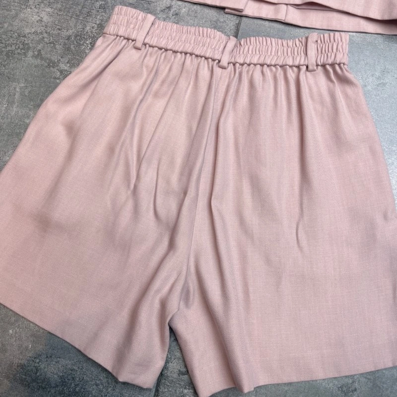 Trendsetting Loro Piana Short Suits 151534